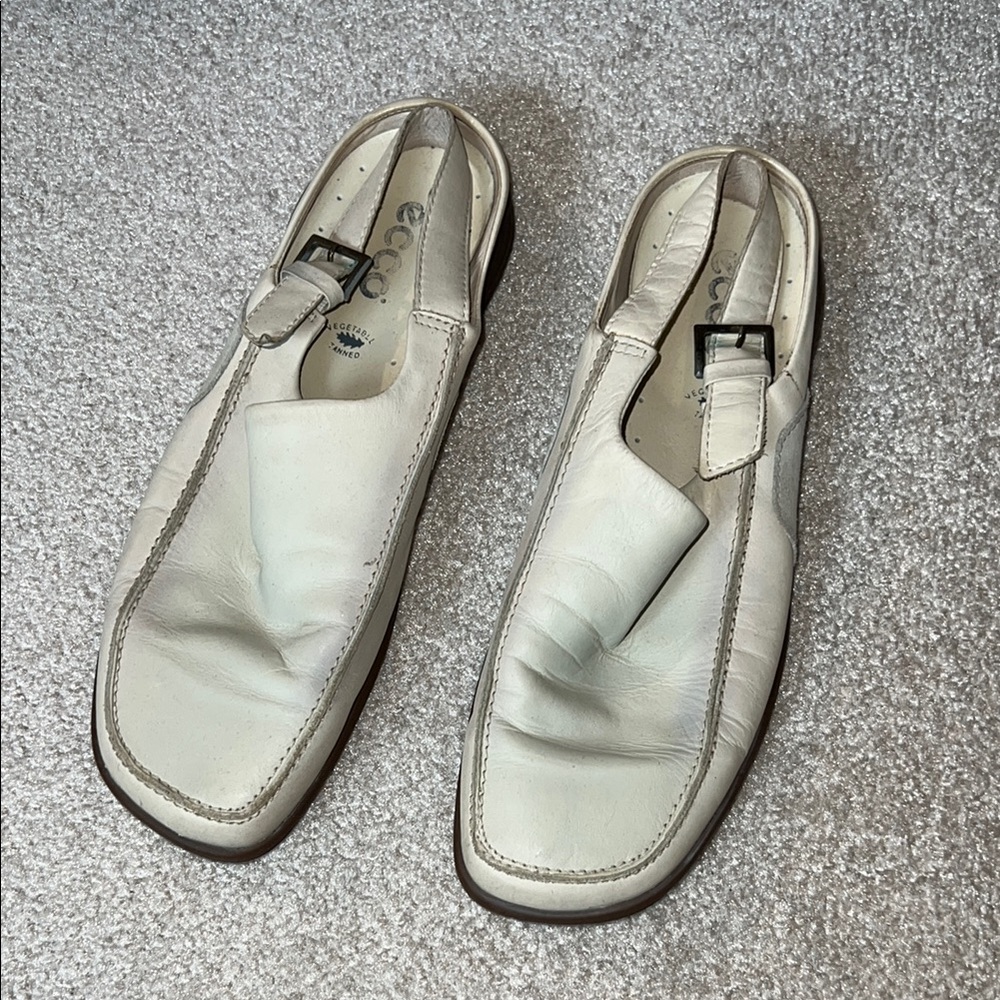 ECCO Women's White Leather Loafers